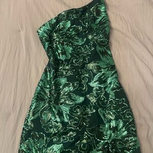 Elegant Green Sequin One-Shoulder Dress